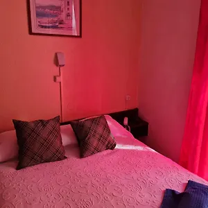 2* Pensjonat Pensao Residencial Flor Dos Cavaleiros